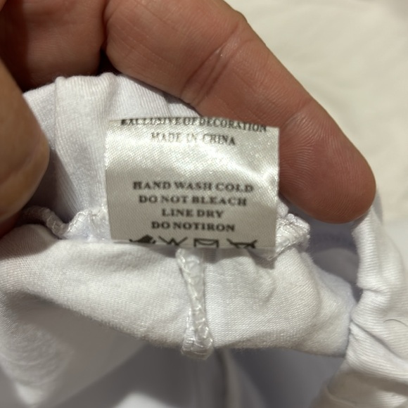 White sequined front leggings 7/8 new with tags stretchy elastic waist - Picture 5 of 8